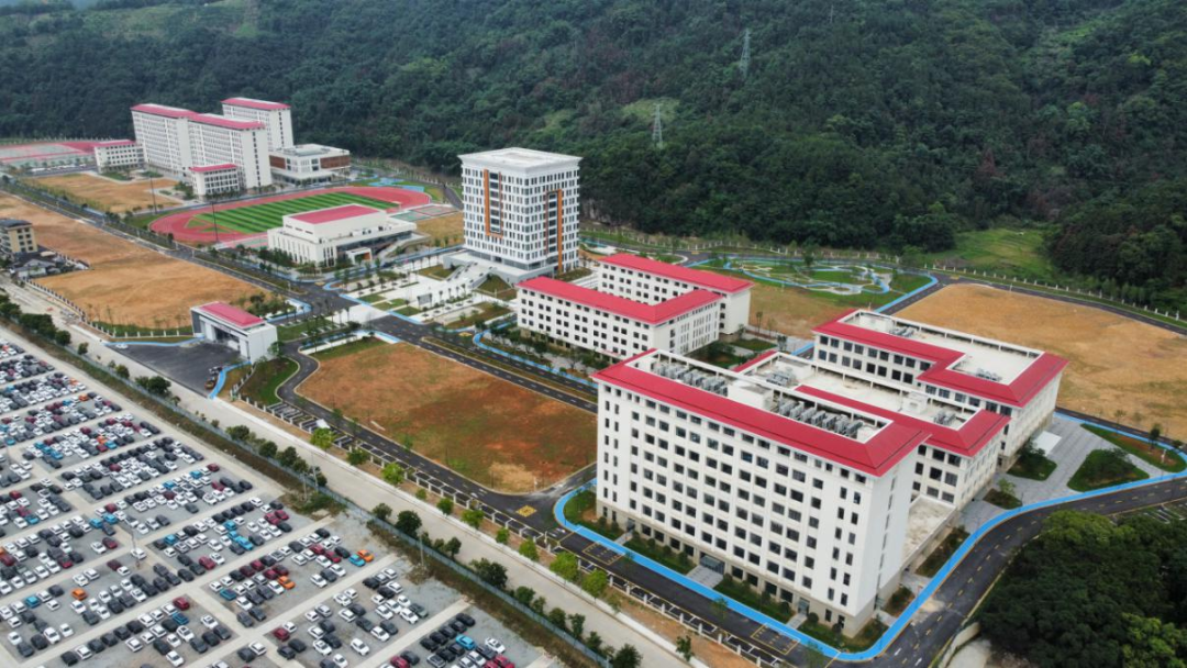 匠心筑民生！市问鼎国际官网公司下属企业金诚公司获评“较好代建单位”